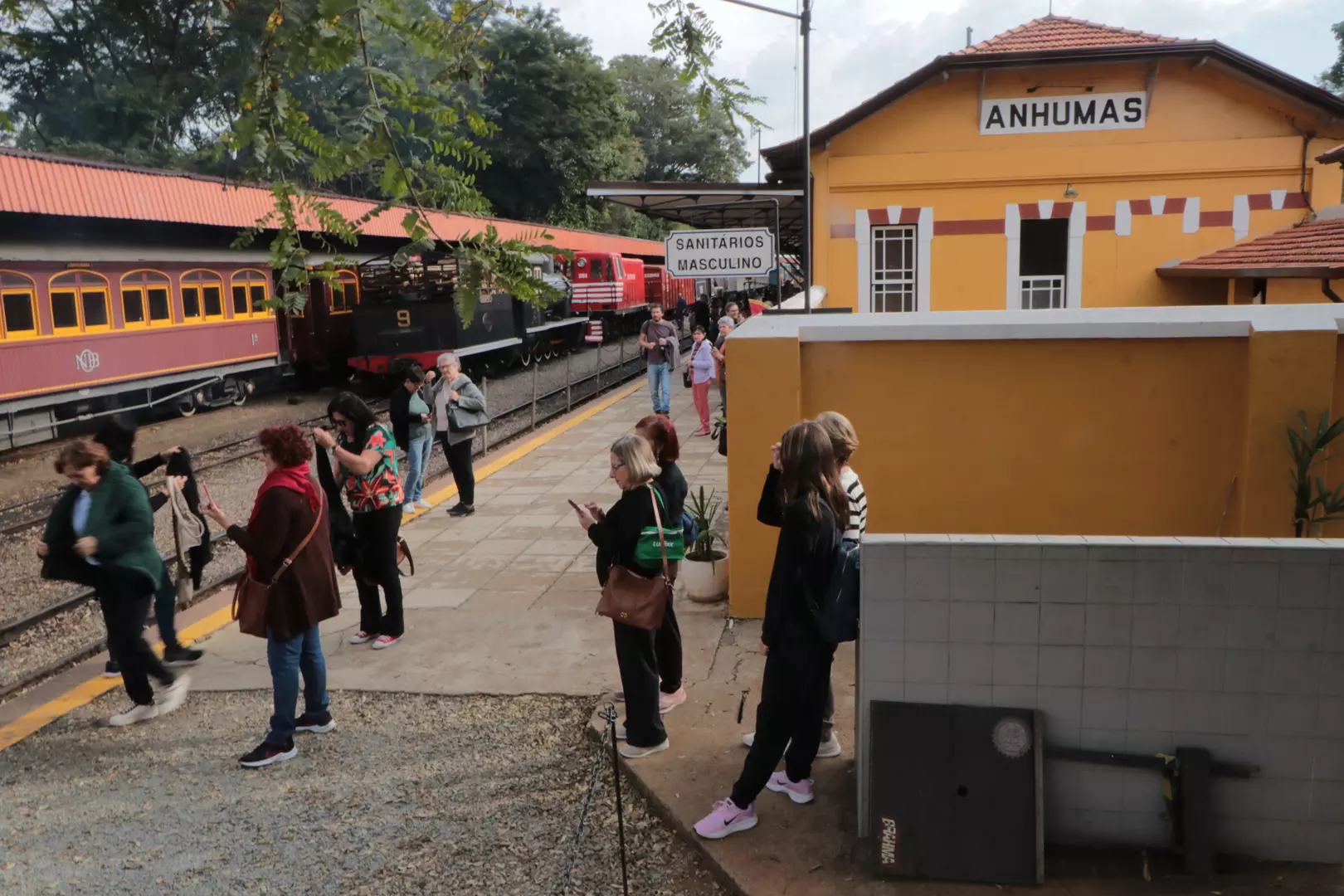 Passeio grátis de Maria-Fumaça agita turismo histórico